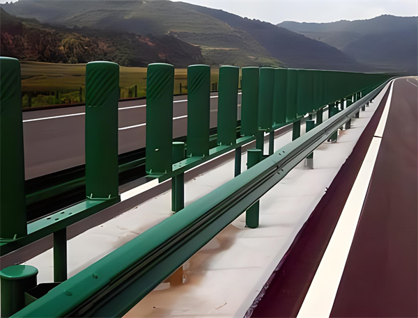 河源三波护栏板在高速公路的应用